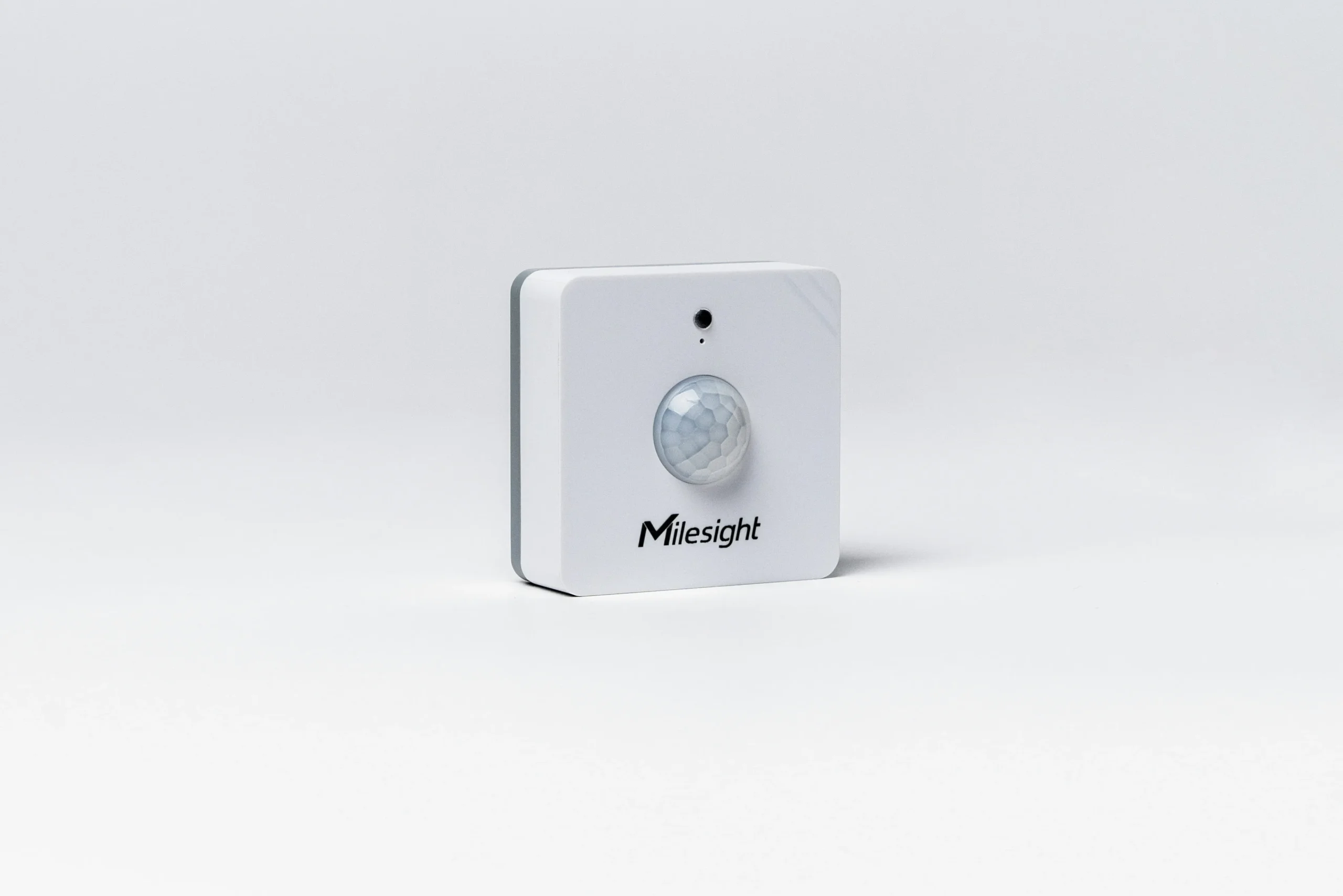 Milesight Prescence, Motion and Light Sensor
