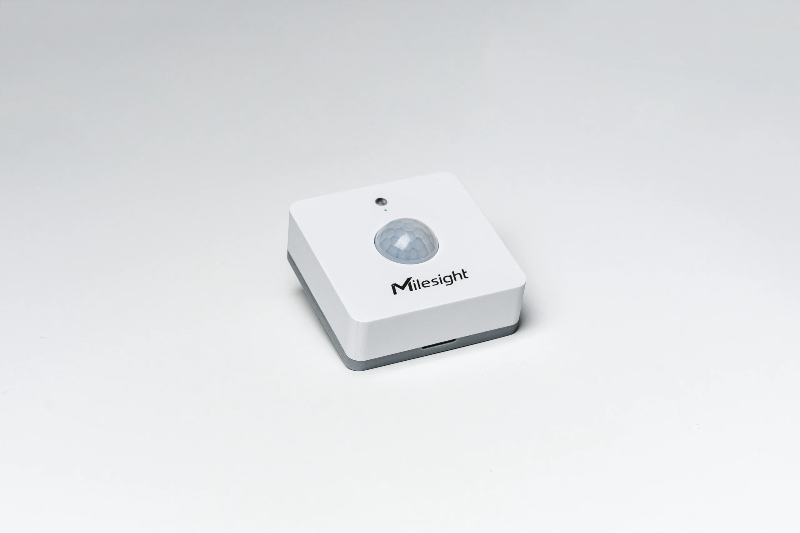 Milesight Prescence, Motion and Light Sensor - Image 2